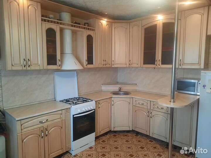 Кухонный гарнитур угловой бу