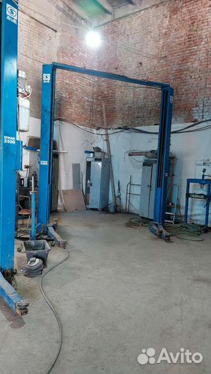 Подъемник автомобильный