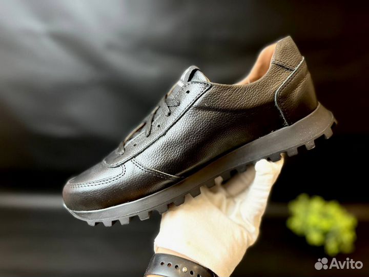 Кроссовки Calvin Klein эргономичные