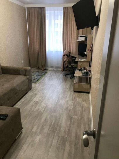 2-к. квартира, 67 м², 3/18 эт.