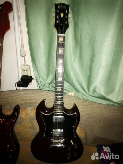 Gibson sg made in Japan 70e