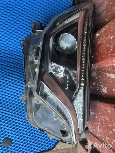 Фара передняя тойота раф 4 CA40 оригинал