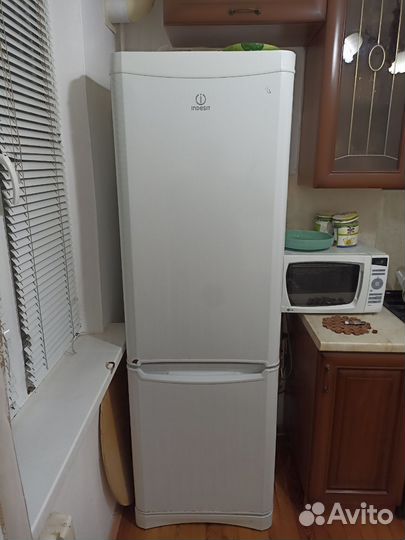 Холодильник