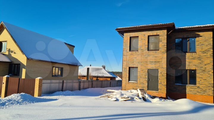 Коттедж 170 м² на участке 4 сот.