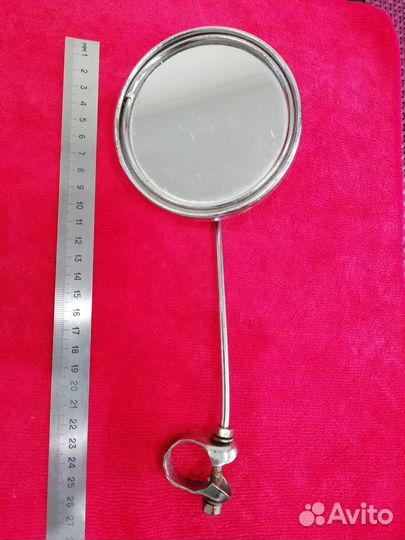 Зеркало для мотоцикла в хорошем состоянии