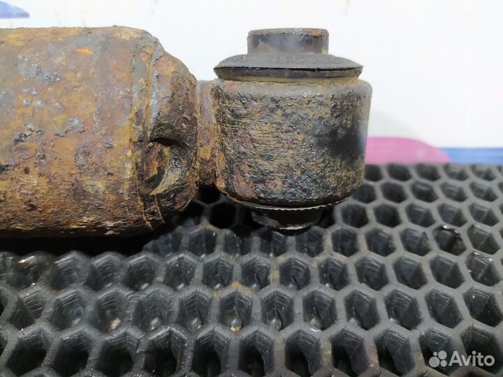 Амортизатор кабины Volvo VNL