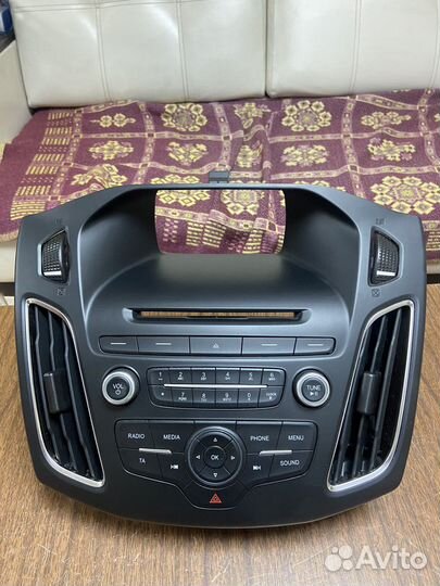 Блок управления магнитолой Ford Focus 3