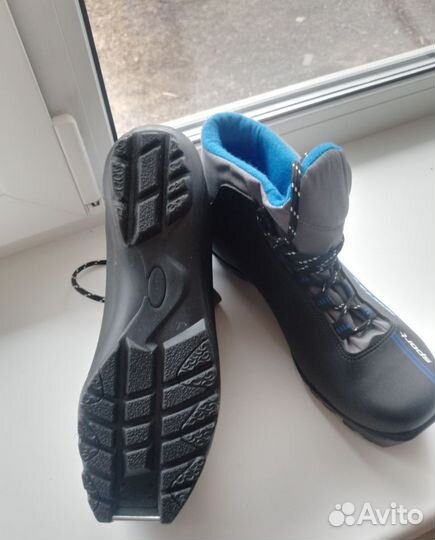 Беговые лыжи новые 42Р