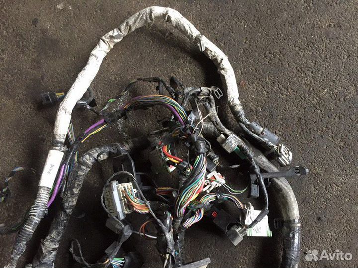 Проводка капотная Ford Focus III 1.6 2012