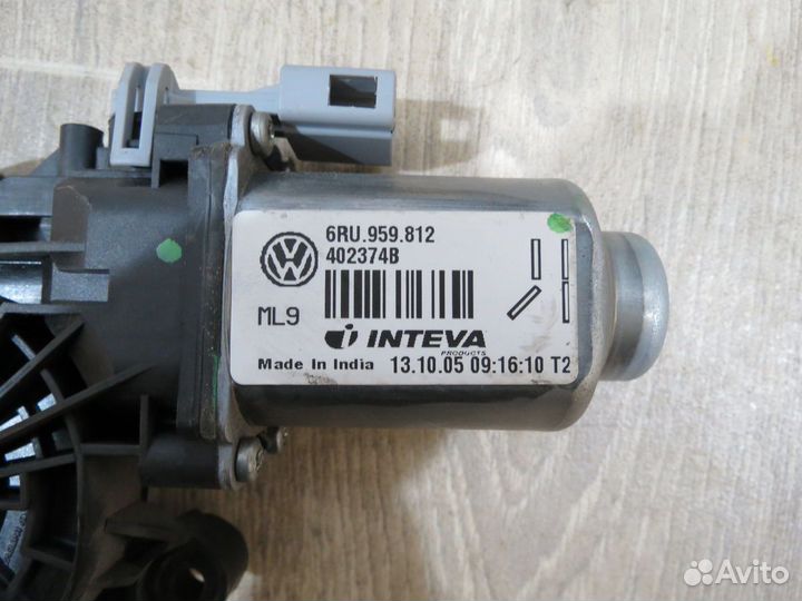 Моторчик стеклоподъемника Volkswagen Polo