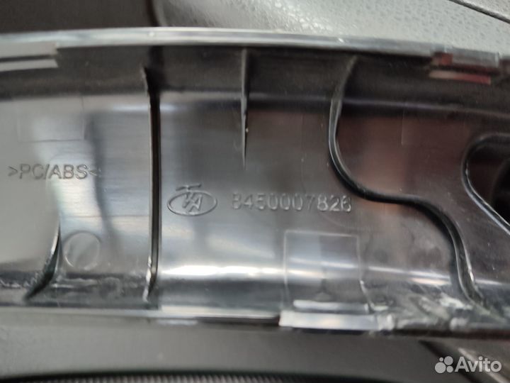 Обивка задней левой двери с кнопками LADA Vesta