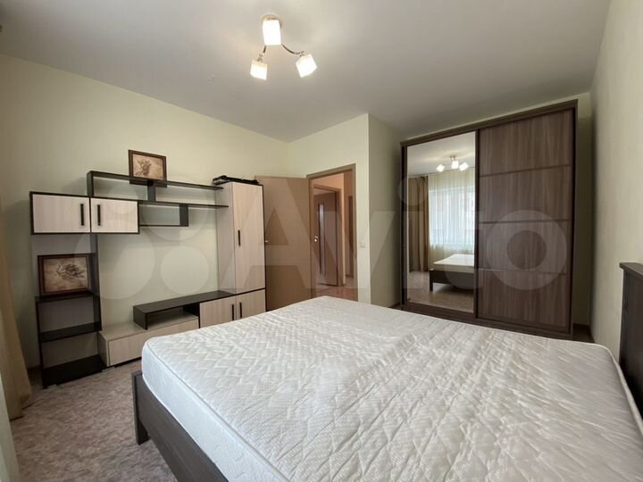 2-к. квартира, 65 м², 2/10 эт.