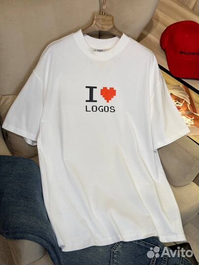 Футболка vetements