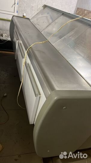 Холодильную витрину Кифато 2.4 метра