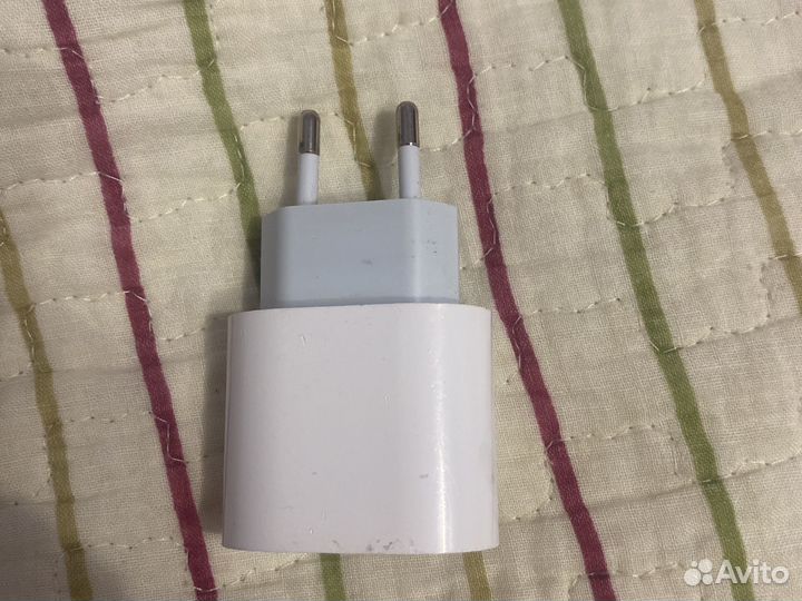 Зарядное устройство на iPhone
