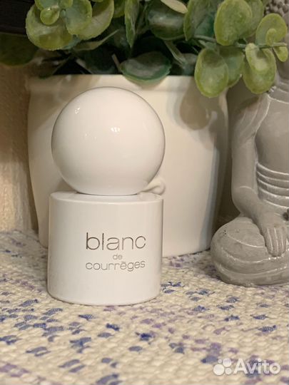 Парфюмированная вода Blanc de courreges