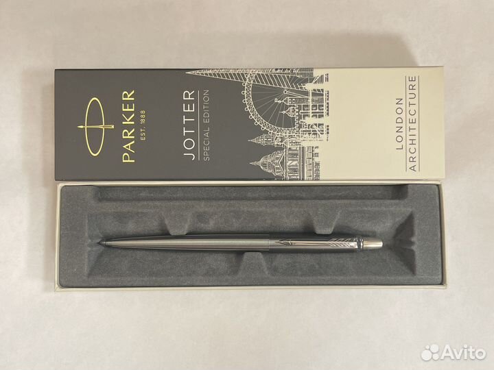 Шариковая ручка parker