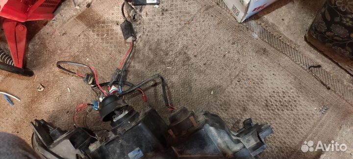 Фары на mitsubishi galant 8