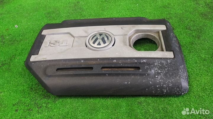 Крышка двс декоративная Volkswagen Passat CC cczb