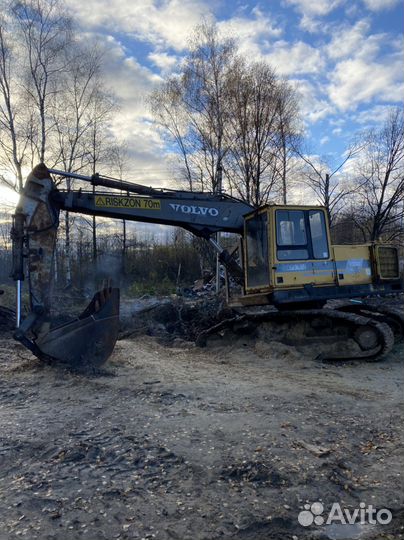 Гусеничный экскаватор Volvo EC200, 1995