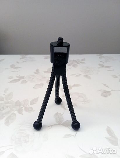 Мини-штатив-тренога для техники металлич. 10 см