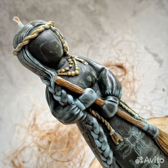 Свеча Берегиня-метлушка