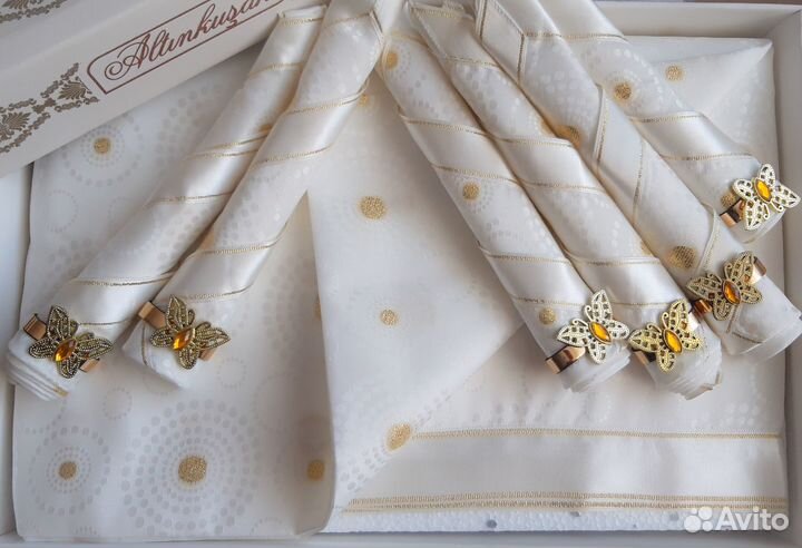 Скатерть с салфетками