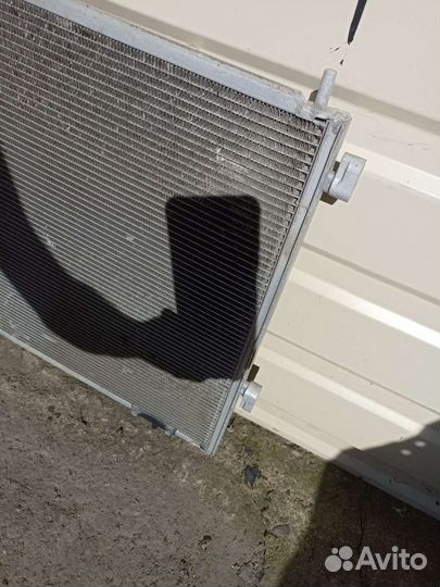 Радиатор кондиционера Rav 4 40