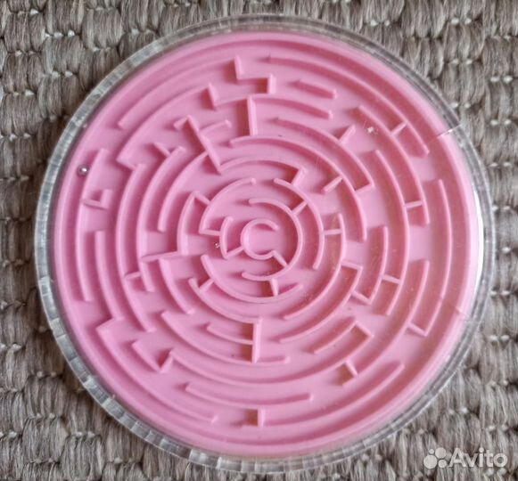 Игра лабиринт времён СССР. Диаметр около 10 см