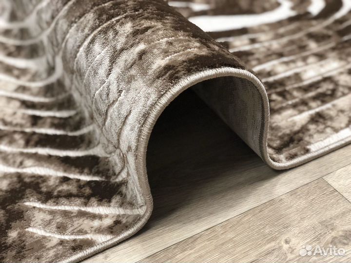 Ковер размером : 1.95х3.0 (№ 27501) новый