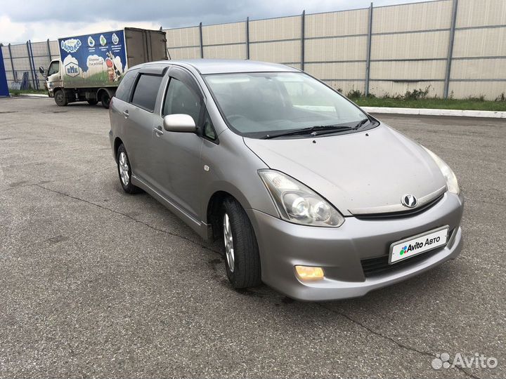 Toyota Wish 1.8 AT, 2006, 259 000 км