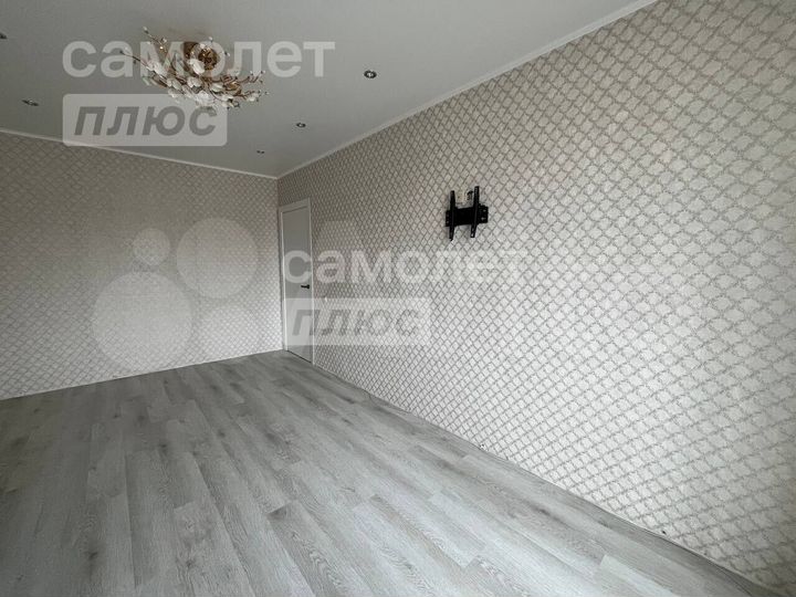 4-к. квартира, 120,7 м², 8/9 эт.