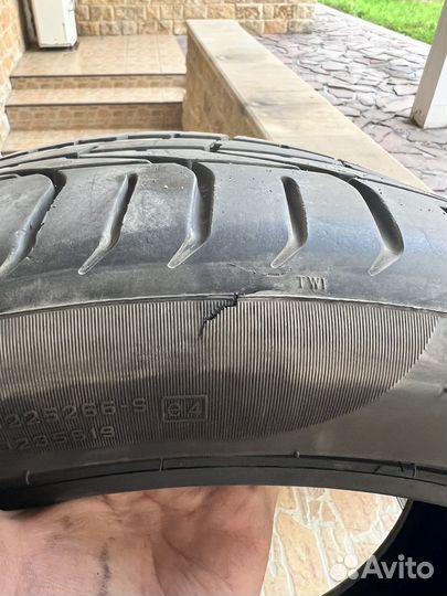 Pirelli P Zero 255/40 R20