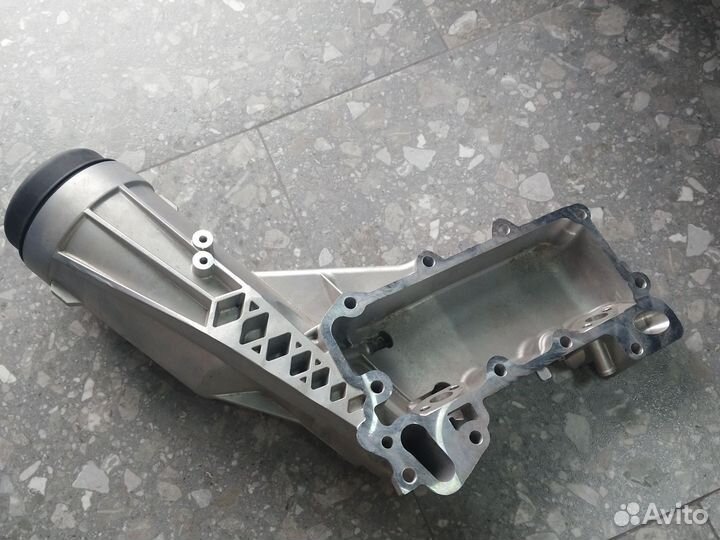 Корпус масляного фильтра MB Axor 2002 OM 457