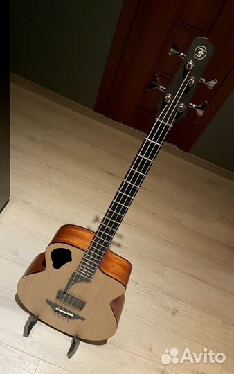 Акустическая бас гитара Furch B 61 CM