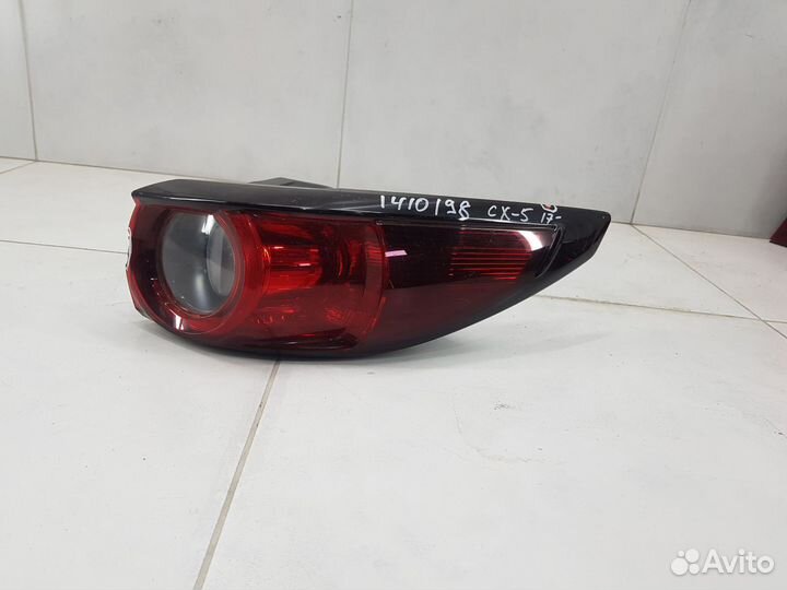 Фонарь задний правый наружный Mazda CX-5