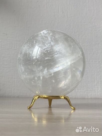 Шар из натурального горного хрусталя 10 см