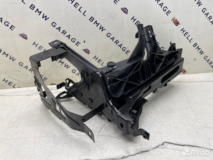 Кронштейн фары левый Bmw F10 F11
