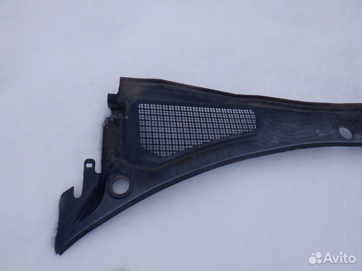 Решетка Планка под лобовое стекло Saab 9-5 9600