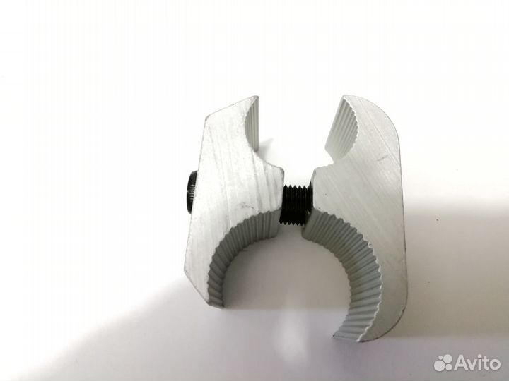 Крепление тормоза инвалидной коляски