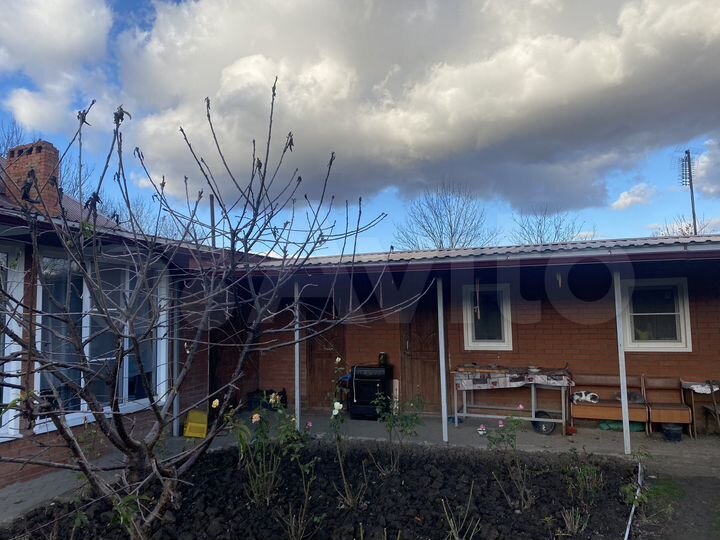 Дом 176 м² на участке 15 сот.