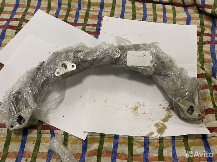 Распределитель воды Porsche 9481061615R