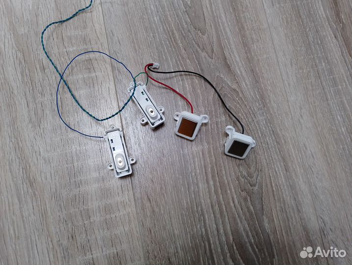 Контакты для зарядки робота пылесоса Xiaomi mjstl