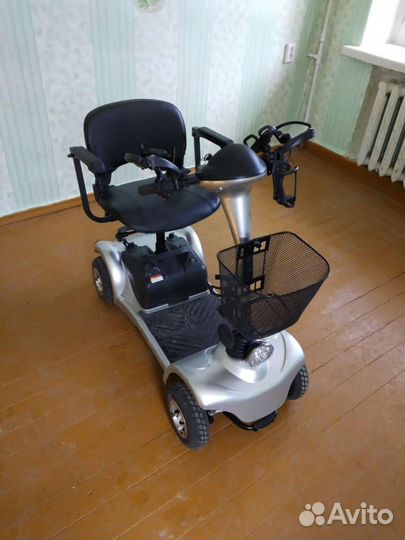 Скутер для инвалидов