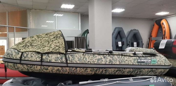 Лодка Gladiator E 350 PRO camo