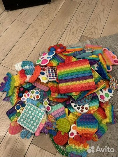 Антистрессы для детей : попиты и симпл димлпы