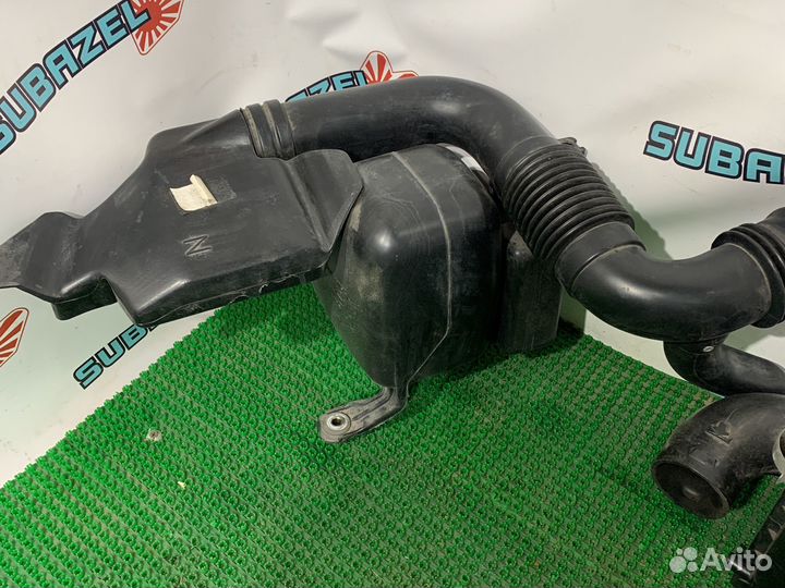Корпус воздушного фильтра Subaru Forester SF