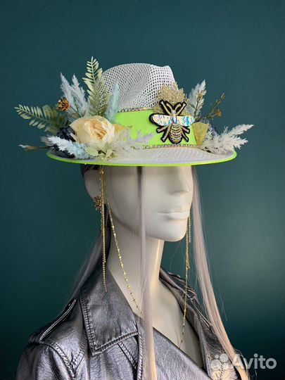Шляпа с цветами