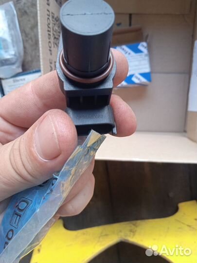 Датчик положения распредвала Mercedes