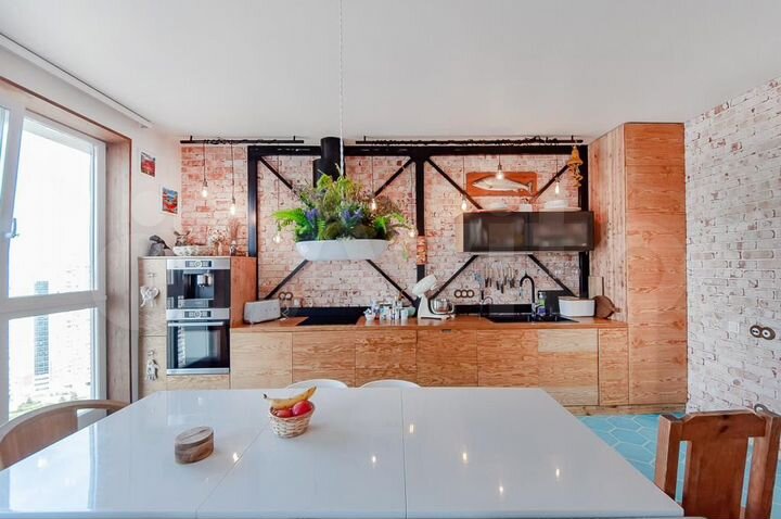 3-к. квартира, 108 м², 22/28 эт.